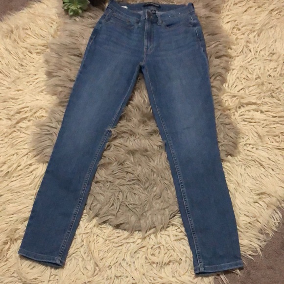 CK High Rise Skinny Sz 26-Made with Repreve - Picture 3 of 16